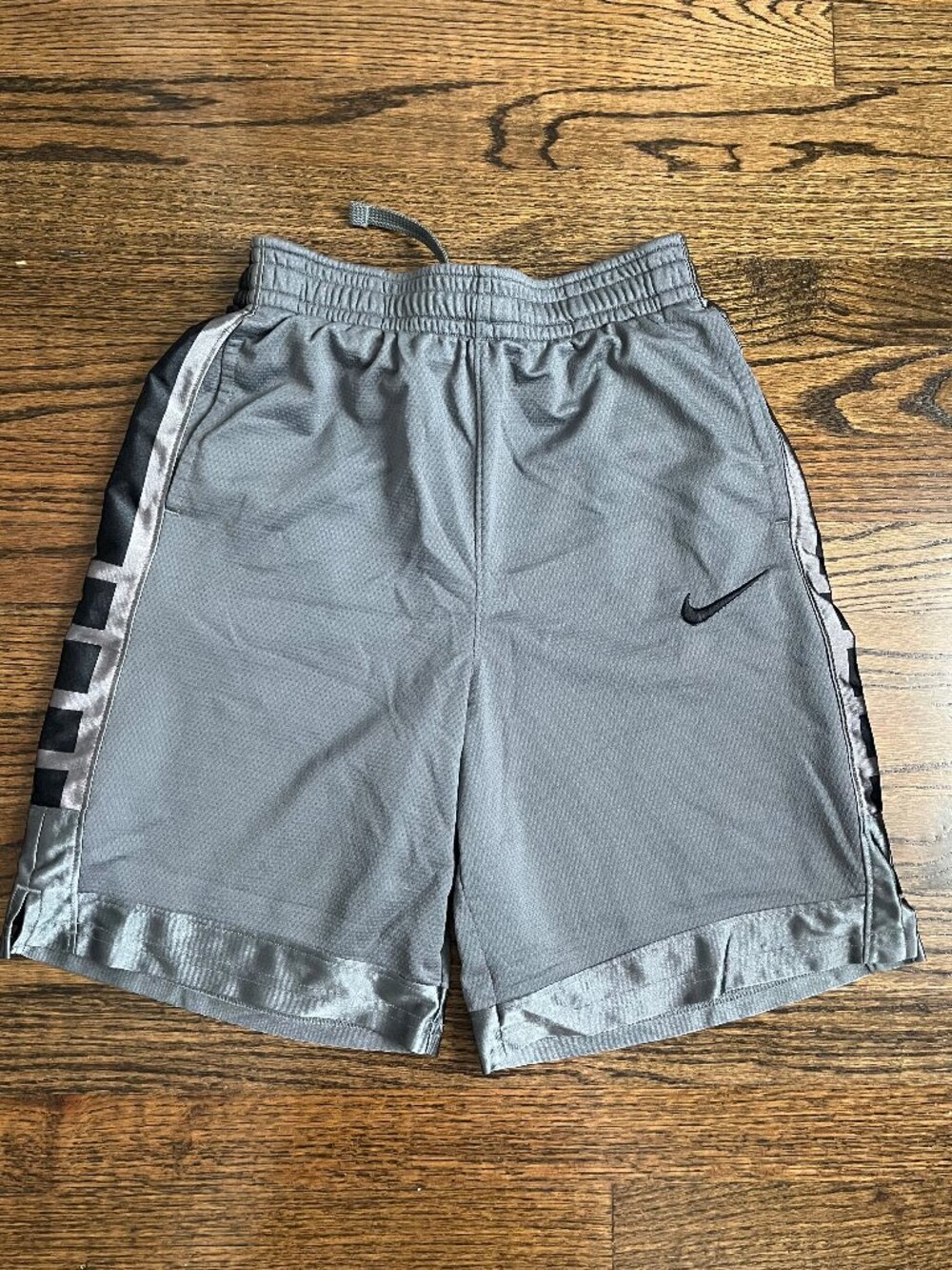 Nike Basketball Shorts Youth XL